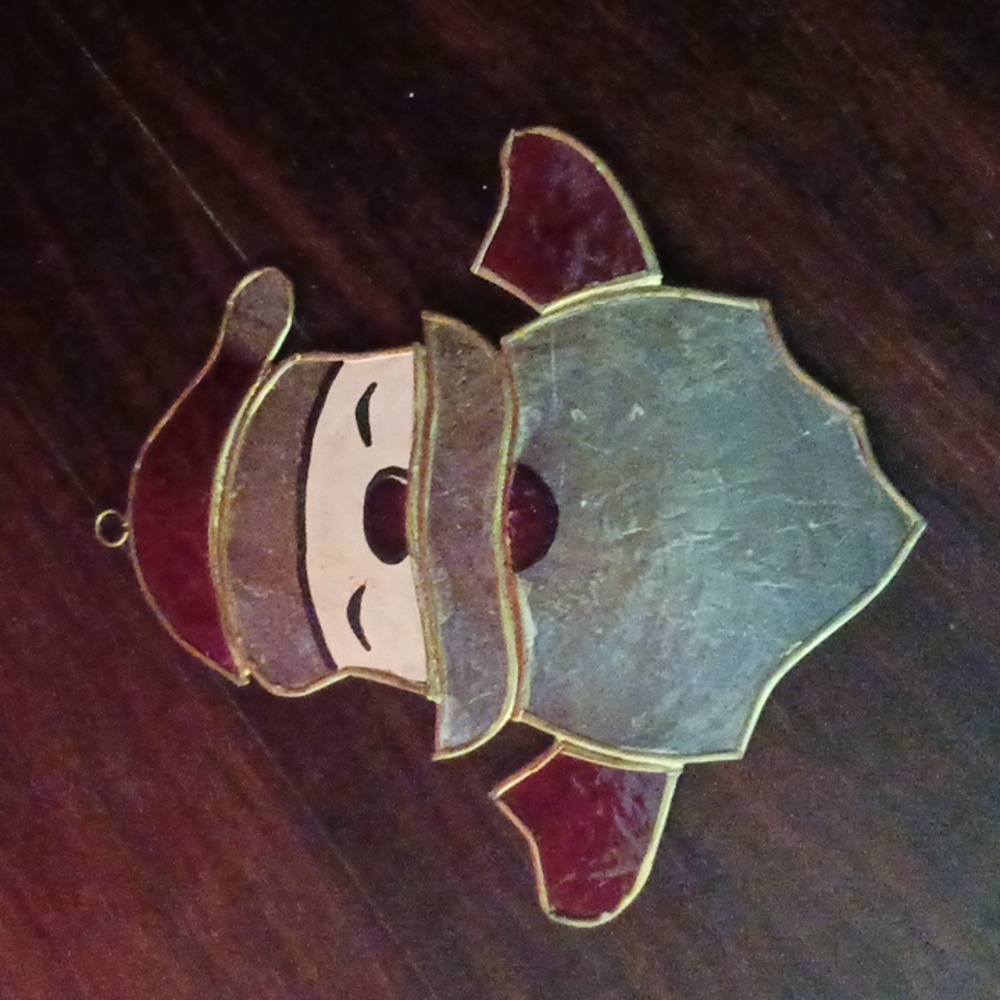 Santa ornament made of shell